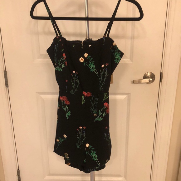 *NEW* Black Floral Romper - Picture 2 of 4